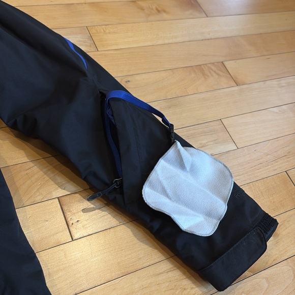 The North Face Ski Jacket - Picture 5 of 13